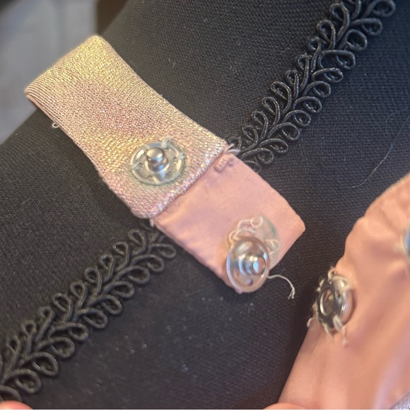 Sherri Hill gown
💖OFFERS WELCOME💖
CLOSET CLEAN OUT😉 - Picture 7 of 8